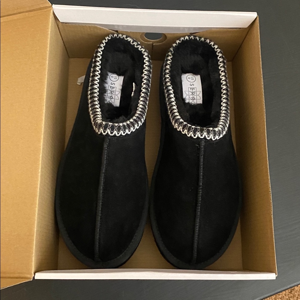 Clogs - Picture 8 of 11